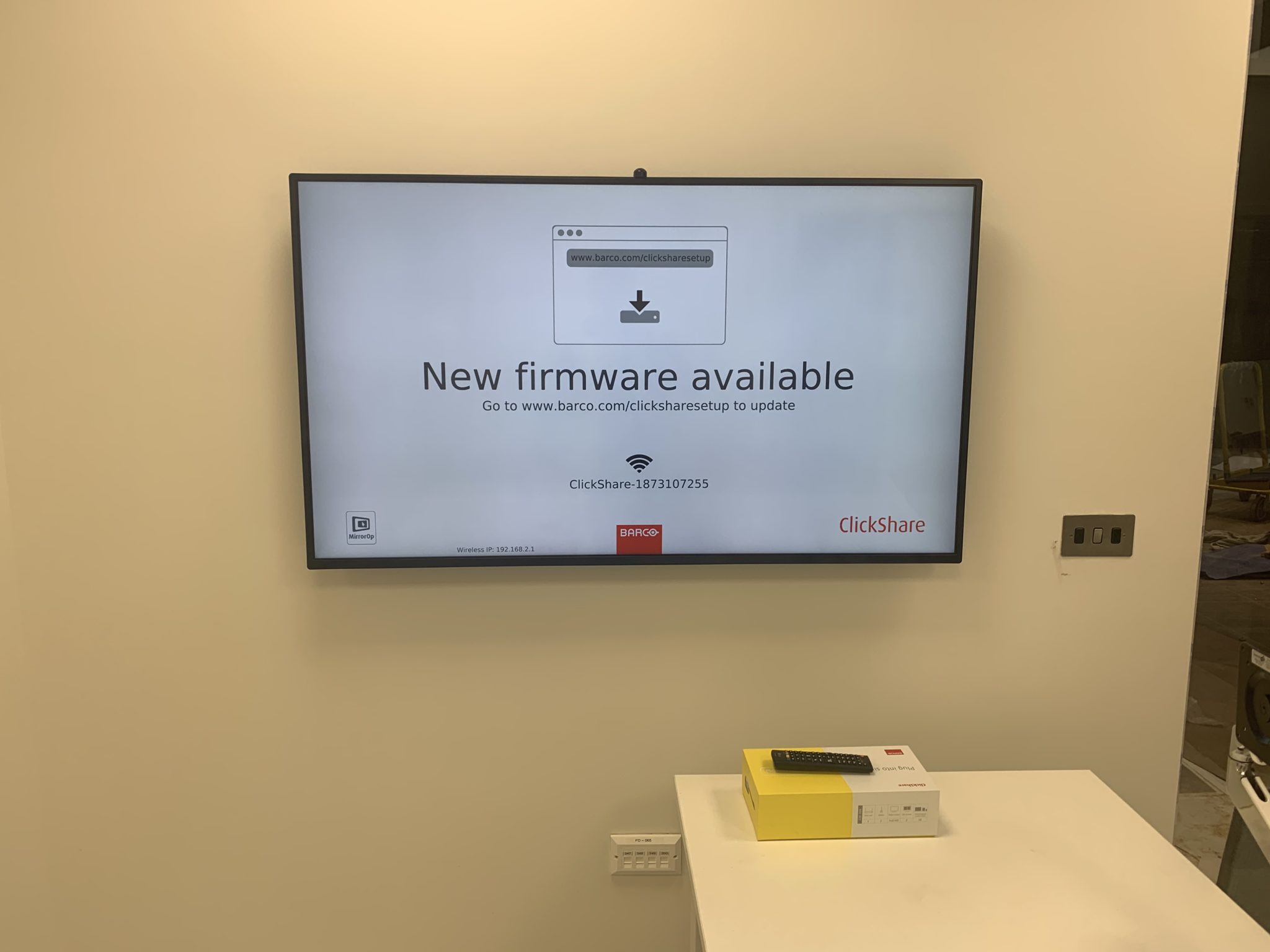 Professional Display with a Barco Click-Share cse200